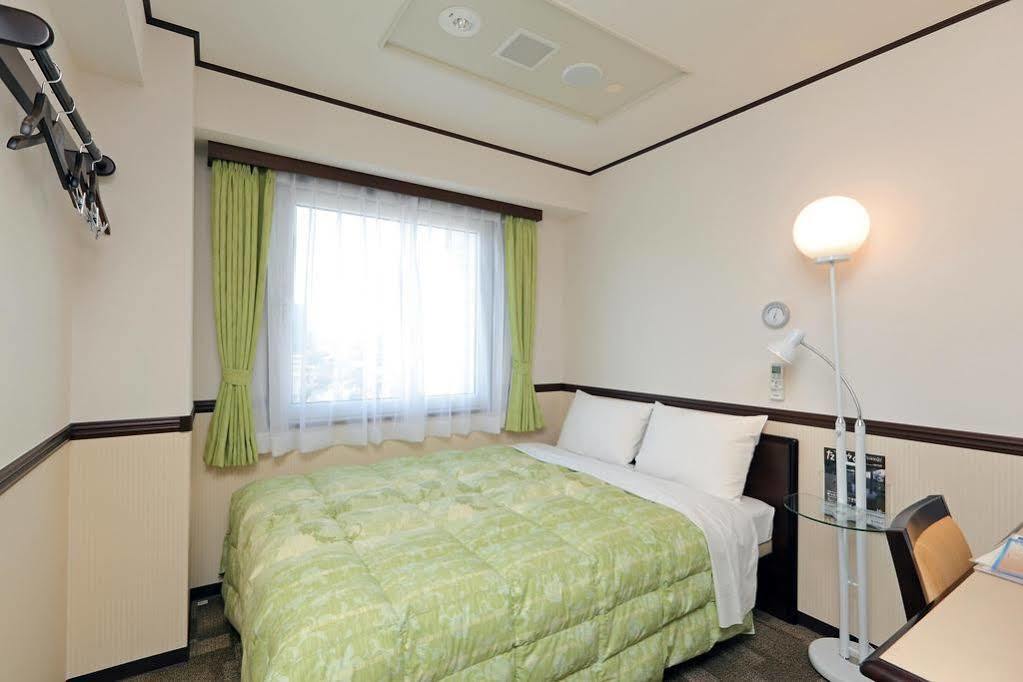 Hotel Toyoko Ekimae 3*