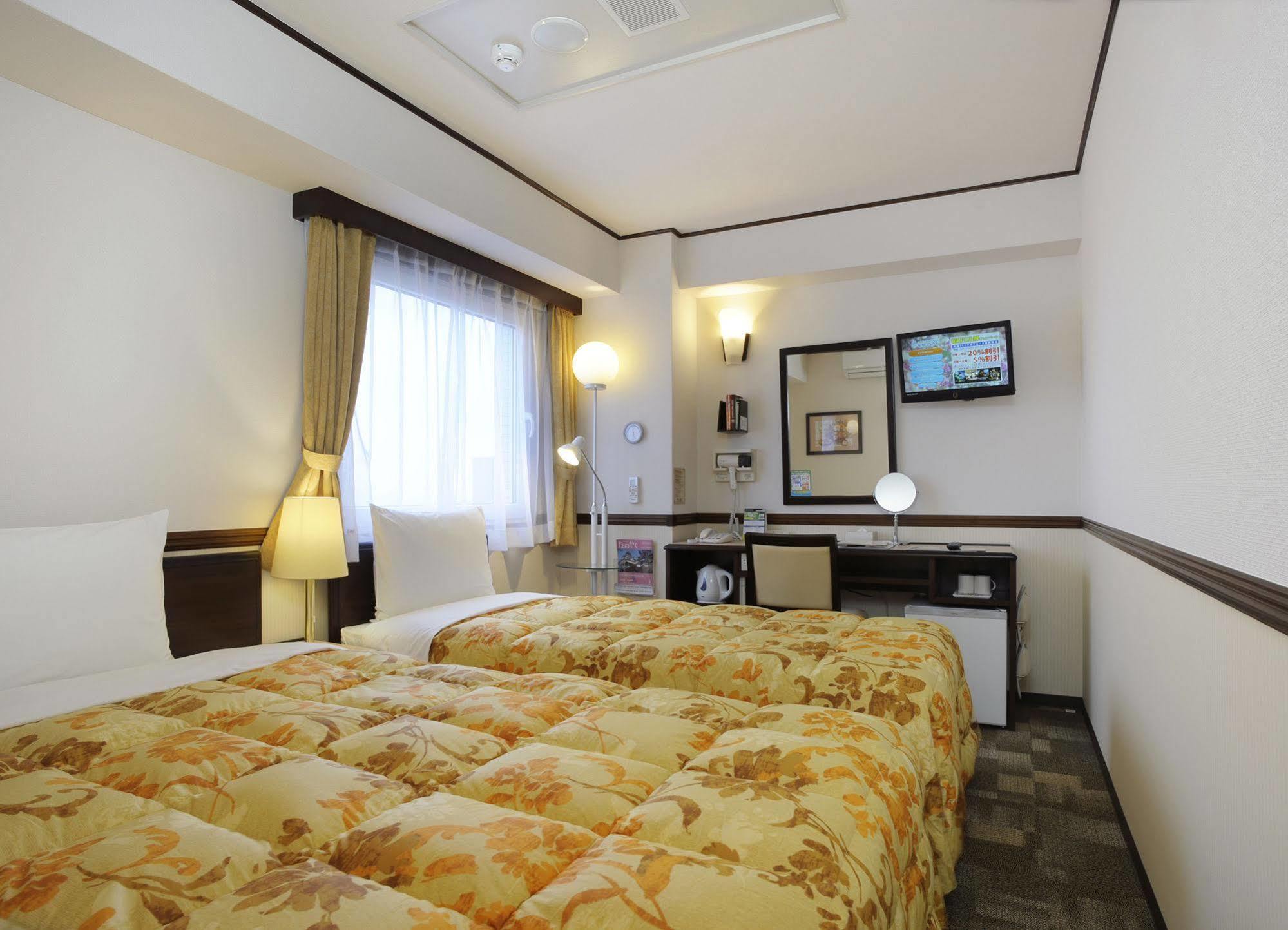 Hotel Toyoko Ekimae